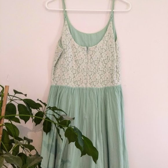 Vintage teal lace dress - Picture 3 of 4